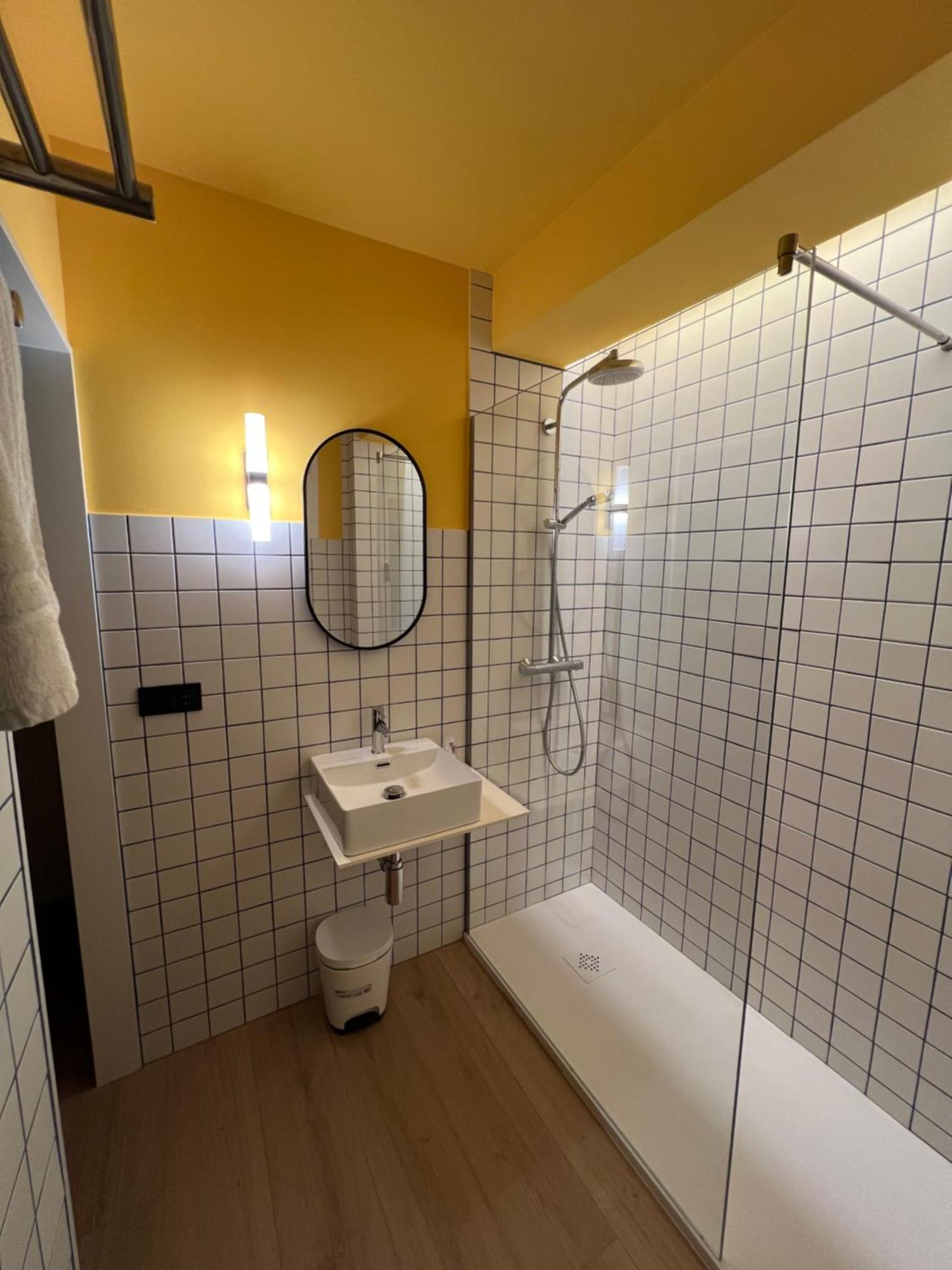 Albergue O Burgo O Pedrouzo Exteriör bild