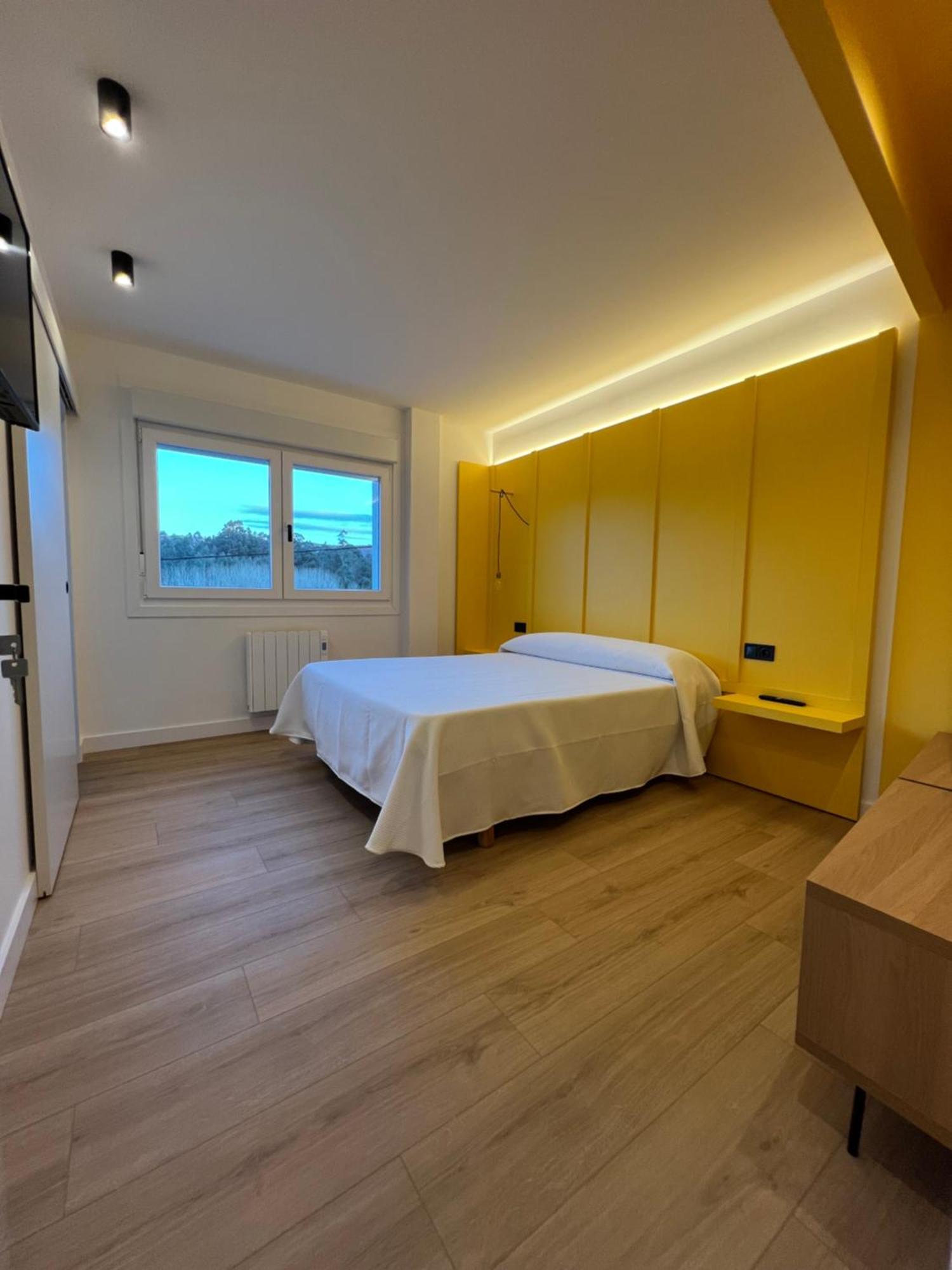 Albergue O Burgo O Pedrouzo Exteriör bild